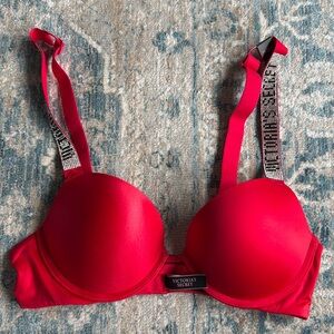 Victoria’s Secret push up bra